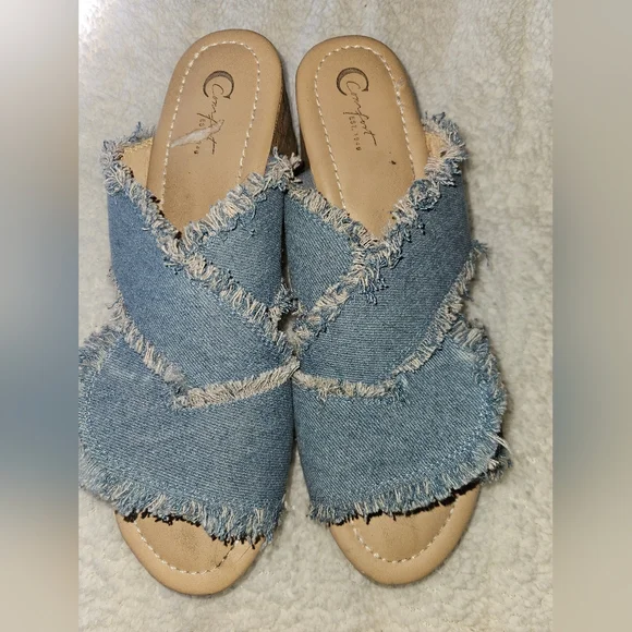 Comfort Est 1946 Womans Denim Slip On Shoes Size 11 - Picture 1 of 7